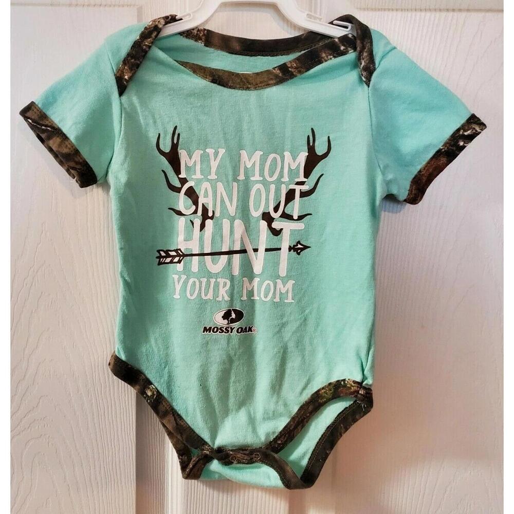 Baby one piece Mossy Oak size 6-9 months my mom can out hunt your mom